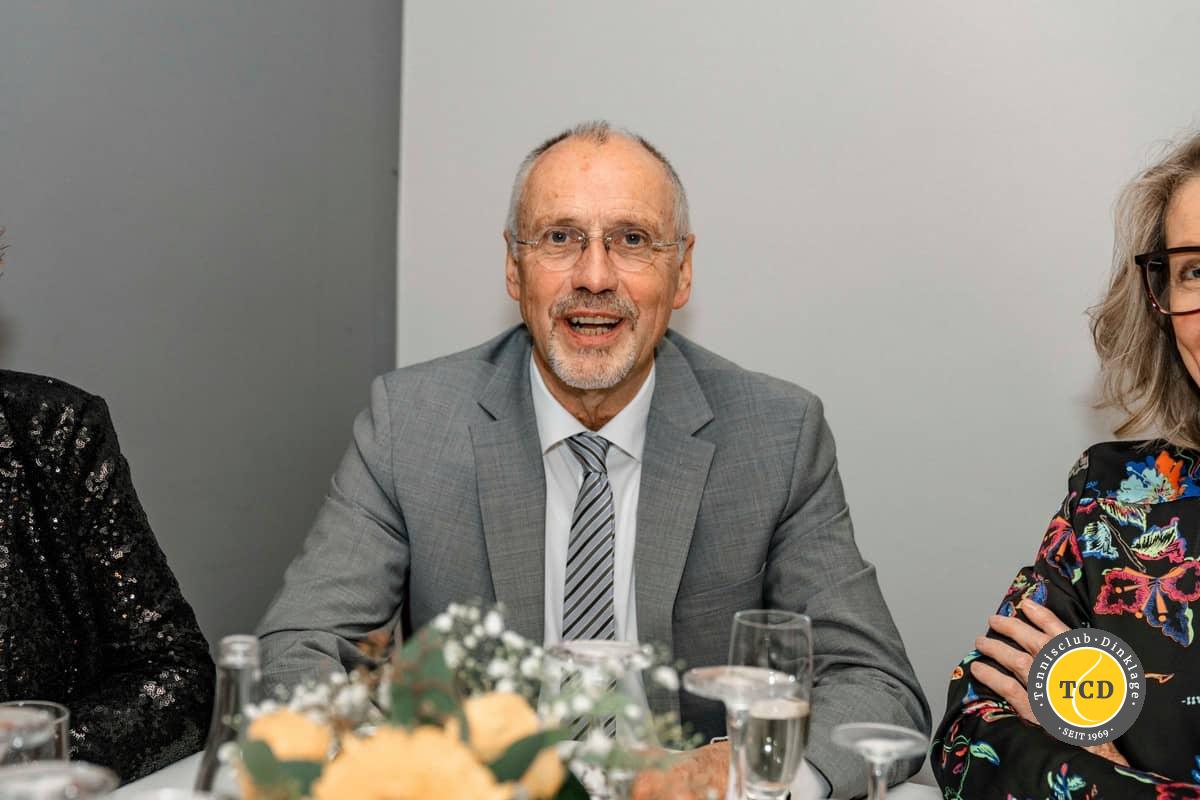 002-mosbild-tcd_20251118022932